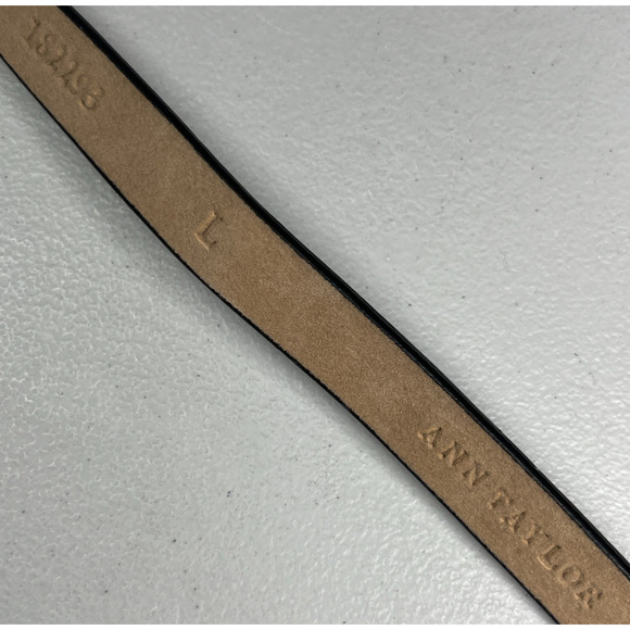 Ann Taylor Studded Leather Belt Womens Large Black Skinny Gun Metal Tone Buckle - Picture 6 of 6